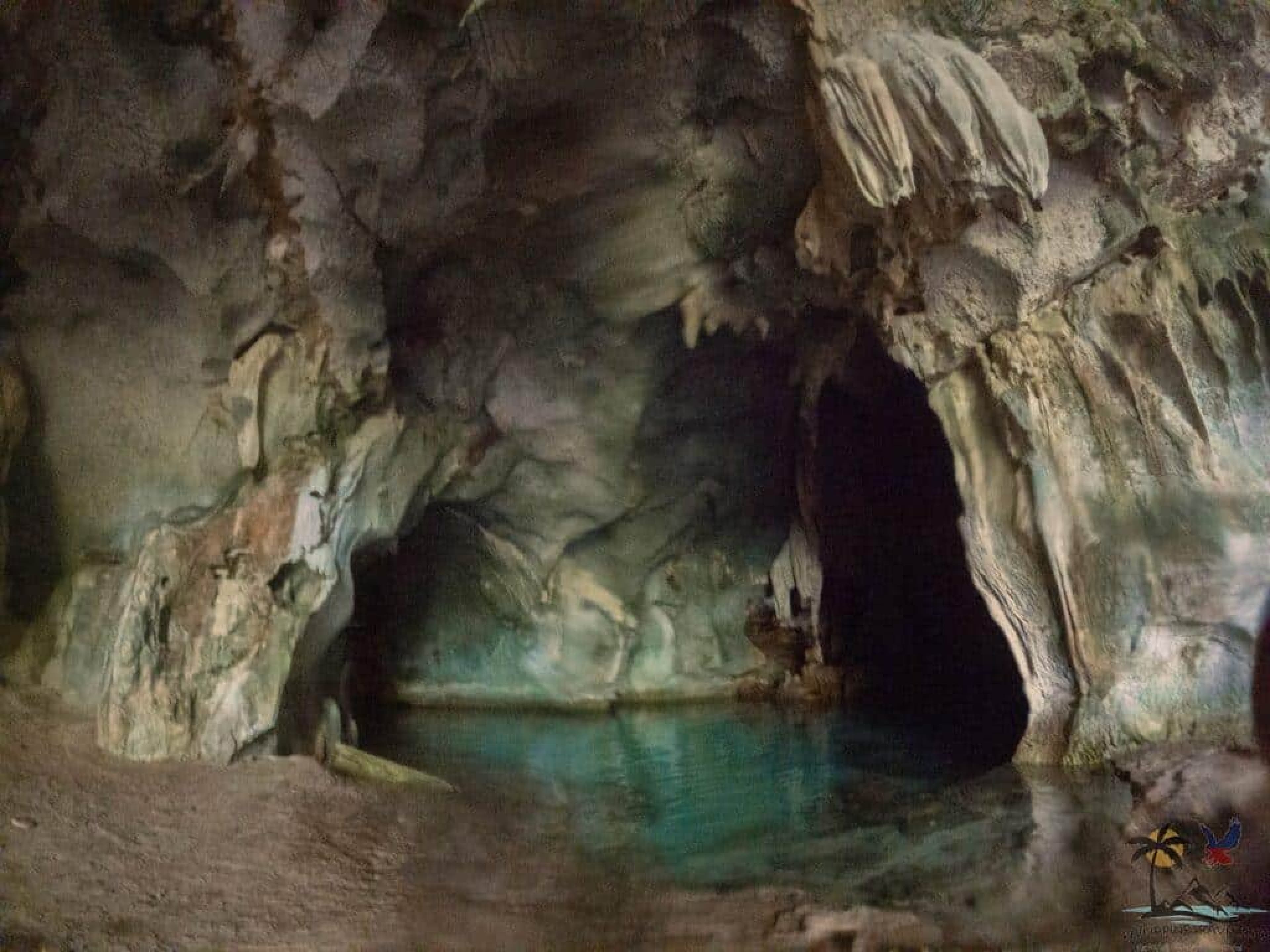 image-/resources/coron/calauit-safari-tour/cave.avif1